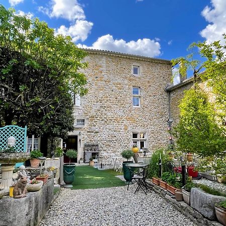 Le Manoir Du Raveyron Hotel Vallon-Pont-d'Arc Exterior photo